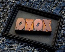 XOXO  Collage Plakatbuchstaben Plakatbuchstaben antik Unikat!! Druckbuchstaben.