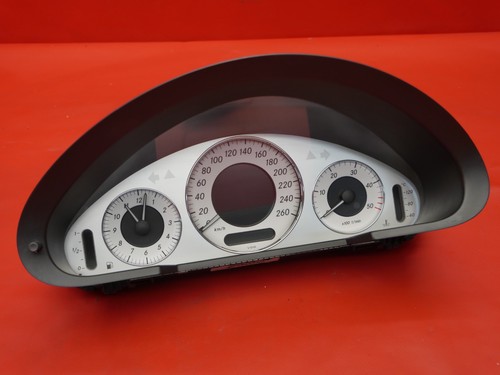 Tacho mercedes klasse w211 - mercedes,