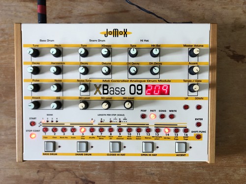 Jomox xbase erstbesitz - 09,,