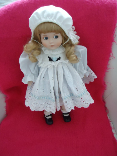 Alte deko porzellanpuppe cm - 38,