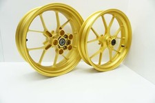 APRILIA Tuono V4 1100 RSV4