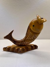 Fischschnitzerei aus Holz -