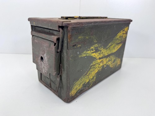 Alte vintage munitionskiste - vintage,