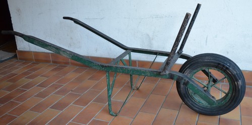 Schubkarrengestell antik