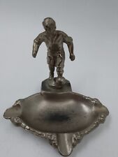 Alter Fußball Metall/ ZINN 107 Aschenbecher Fußballspieler 9 Cm Hoch
