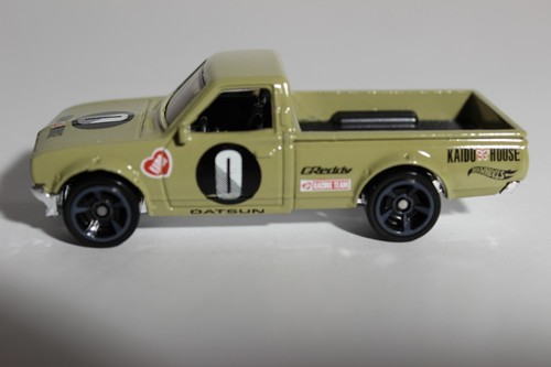 Hot wheels datsun 620 - hot,