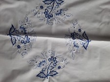 * ERBSTÜCK * SCHÖNE KAFFEEDECKE * TISCHDECKE