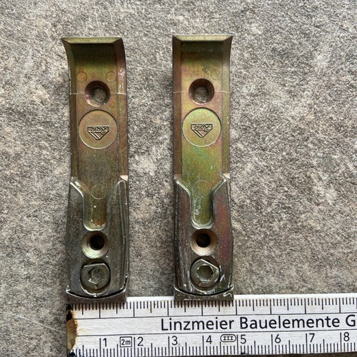 Roto schließblech centro - centro, r