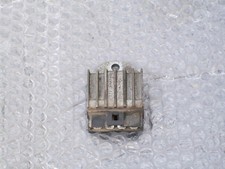 SPANNUNGSREGLER FÜR YAMAHA AEROX/MBK NITRO 50 AB 1998 (e21168)