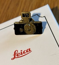 Leica Ansteckpin, Anstecker, Ur-Leica