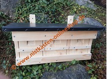 Spatzenhaus mit Planendach