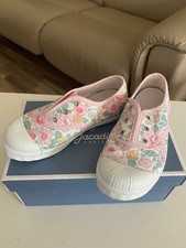 Sneaker für Kinder von der