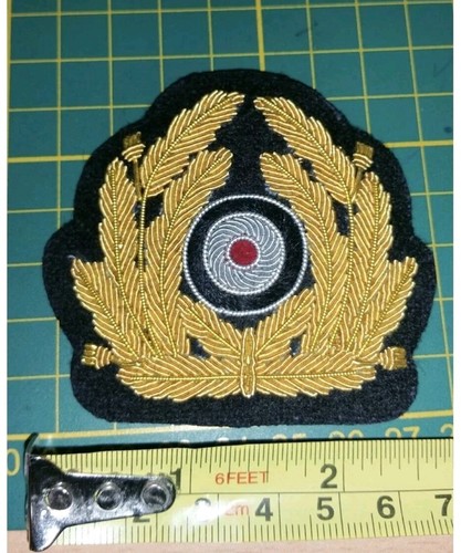 Navy badge embroidered with - navy,