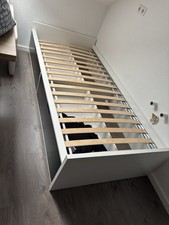 Bett mit Schwarzen Schubladen 90x200