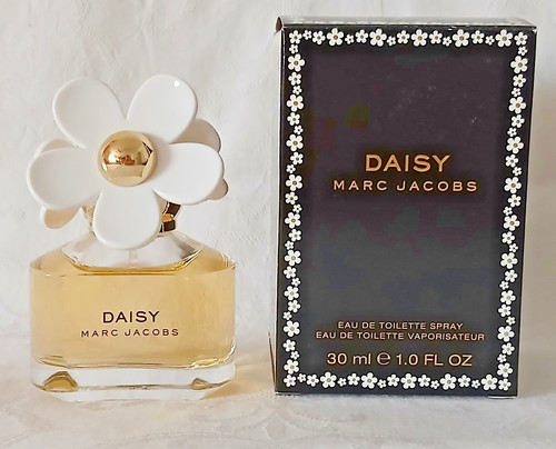 Daisy marc jacobs eau - daisy,