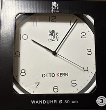 Otto Kern Design Wanduhr Ø 30
