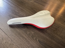 Cannondale Sattel (weiß/ rot geprägt/ MTB/ Road/ Gravel/ ...)