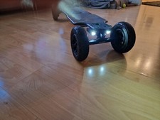 Evolve GTR Carbon Series - Elektrisches Longboard/Skateboard