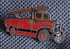 Pin Feuerwehrfahrzeuge Oldtimer  von Crystal Geneve