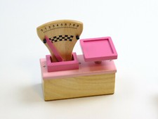 Kaufladen-Waage pink Holz