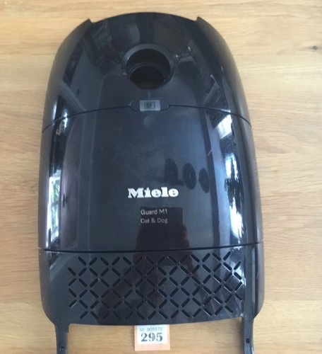Miele guard cat dog - cat,