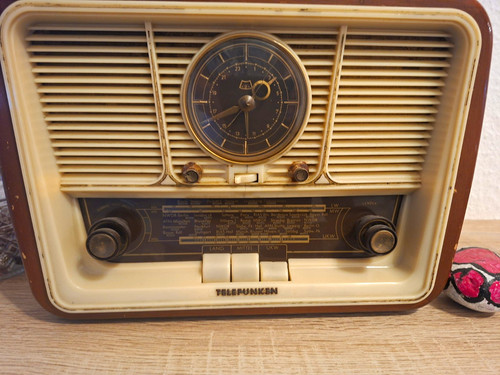 Funktionsfähiges radio mit - radio,