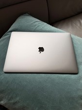 Apple Macbook Pro 15,4 Zoll 2019 256GB Intel Core i7 16GB OVP