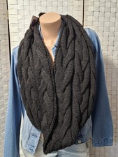 Trendy Loop Schwarz Strick