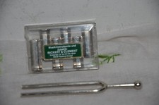 Stimmpfeife Stimmpfeifen  + stimmgabel