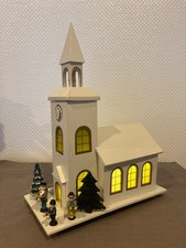 Lichterhaus Kirche, 3 Sänger, mechanisches Spielwerk Melodie, drehende Uhr, Holz