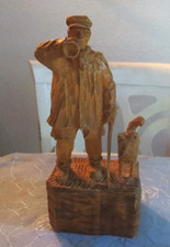 Alte Holzfigur Jäger mit Hund Stock und Jagdhorn Horn Holzschnitzerei 26 cm hoch