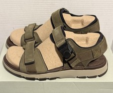 Clarks Unstructured Trek Olive