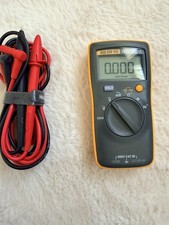Fluke 101 Handheld Easily