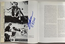 Bob Beamon signiert Buch
