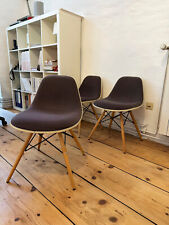 Charles Eames Fiberglas Stuhl