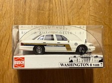 Top: Busch 49025 Ford Crown