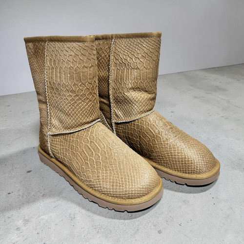 Ugg classic short - ugg,