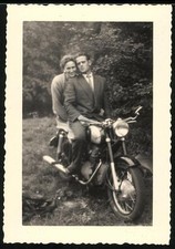 Fotografie Motorrad AWO 425 Sport, Paar auf Krad sitzend 