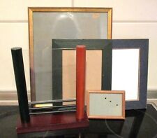 5 verschiedene Bilderrahmen in Größe und Farbe