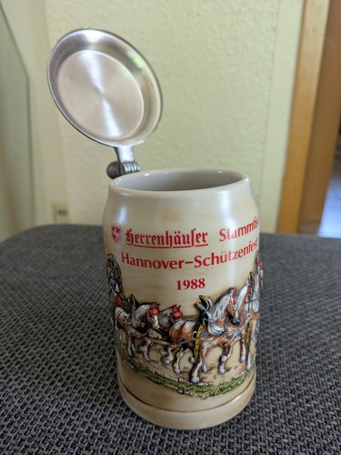 Bierkrug mit zinndeckel - mit,
