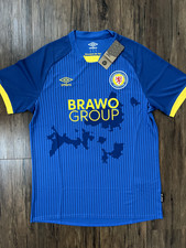 Neu: Umbro, Eintracht