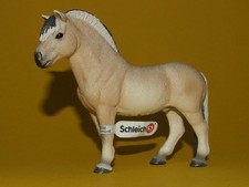 23) Schleich Schleichpferd