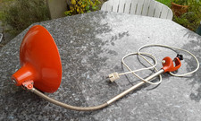 Kaiser Idell Modell 6786 “Hexenhut” Schreibtischlampe