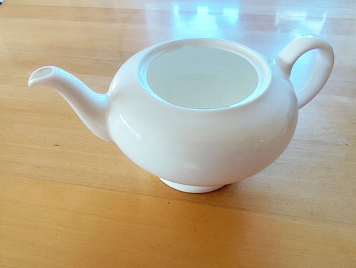 Wedgwood white bone china - white,