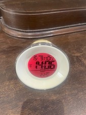 Wecker von TCM mit Farbwechseldisplay, Uhrzeit, Datum, Temperatur, Wochentag