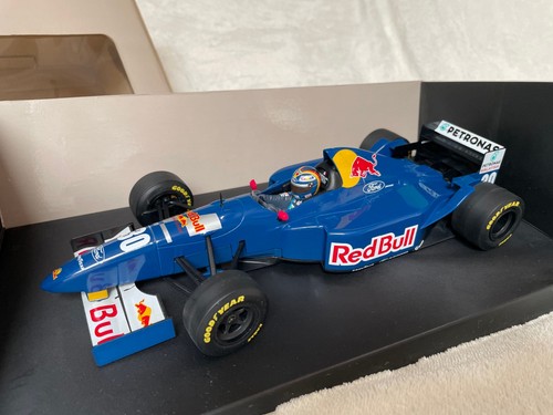 Minichamps 511951830 - minichamps, 1:18