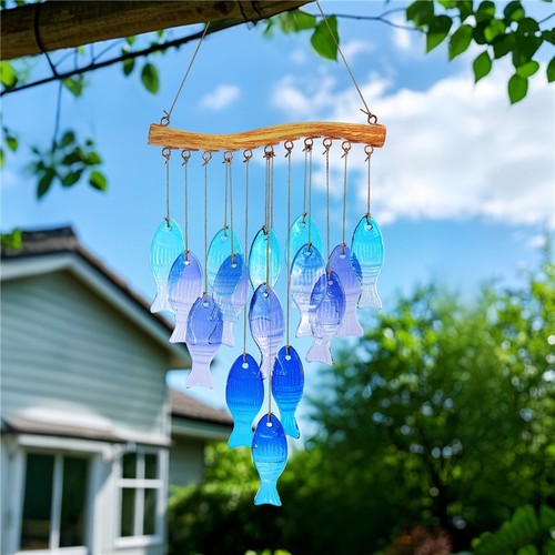 Windspiel aus blauem - glas, in
