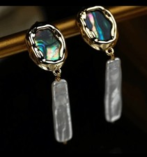 Wunderschöne Ohrringe aus