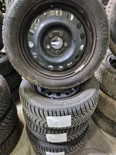 Satz Winterräder auf