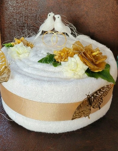 Handtuchtorte goldene hochzeit - goldene,